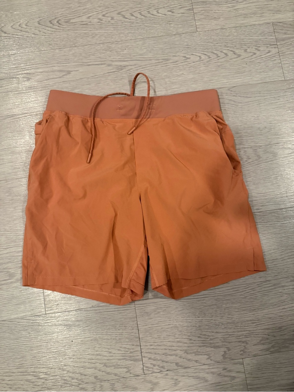 Lululemon T.H.E. The Short 7” Linerless Sz L Running Shorts Sedona Sunset